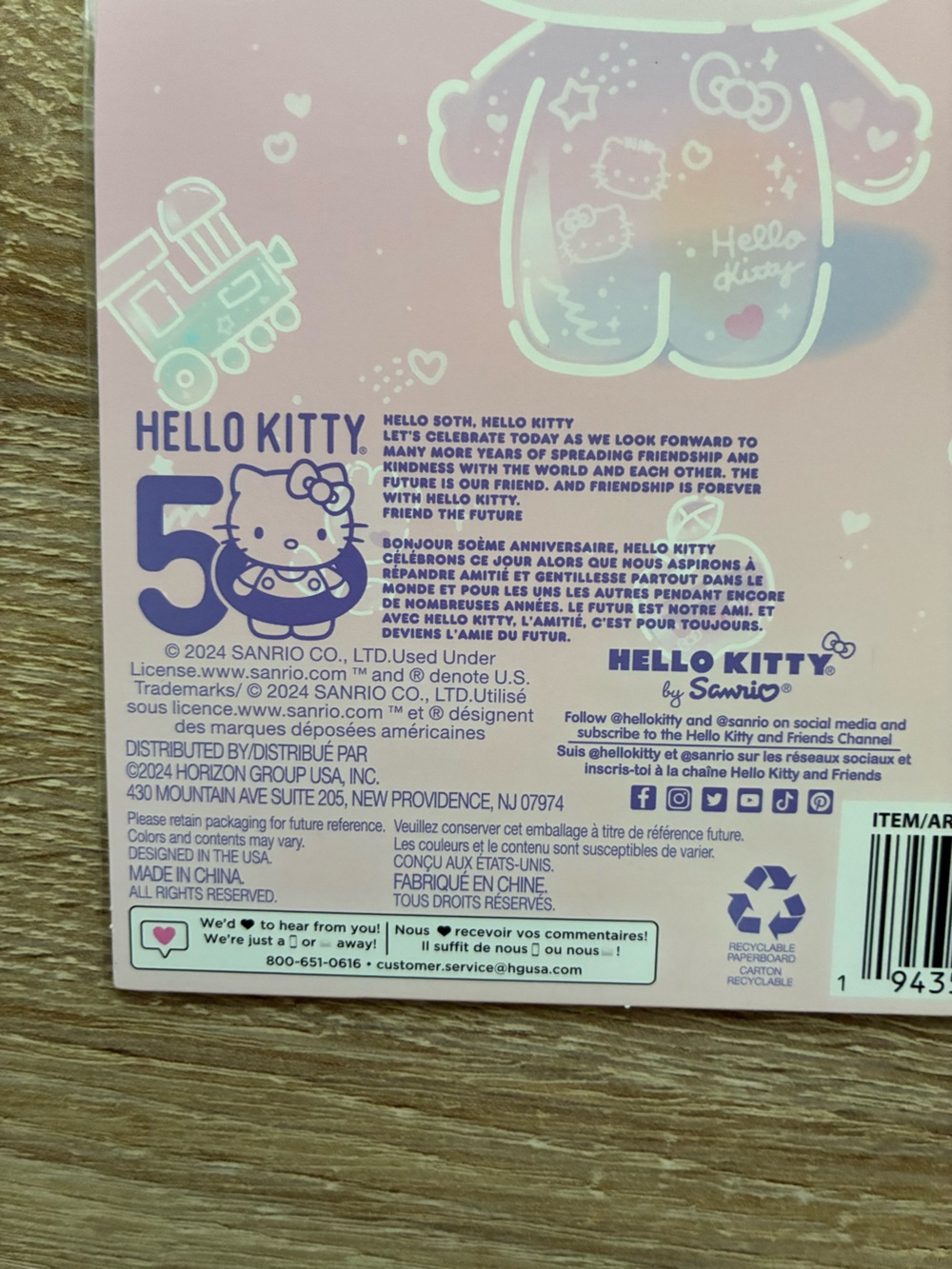 My Melody and Kuromi and Hello Kitty Bundle - Puzzle and Stickers - Picture 10 of 12